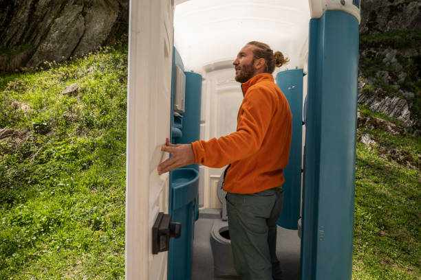 Affordable portable toilet rental in Las Lomas, TX