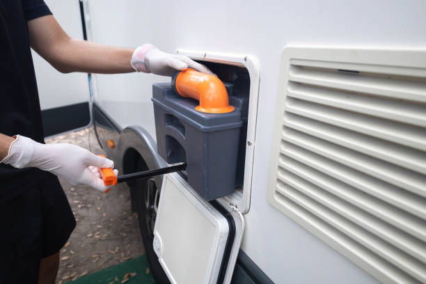 Best Porta potty delivery and setup  in Las Lomas, TX