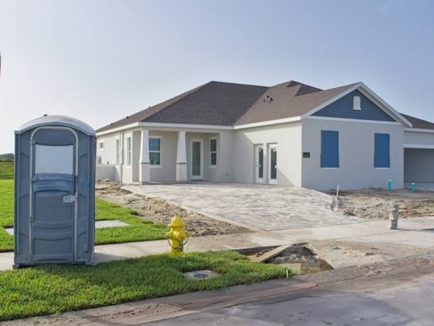 Portable Toilet Options We Offer in Las Lomas, TX